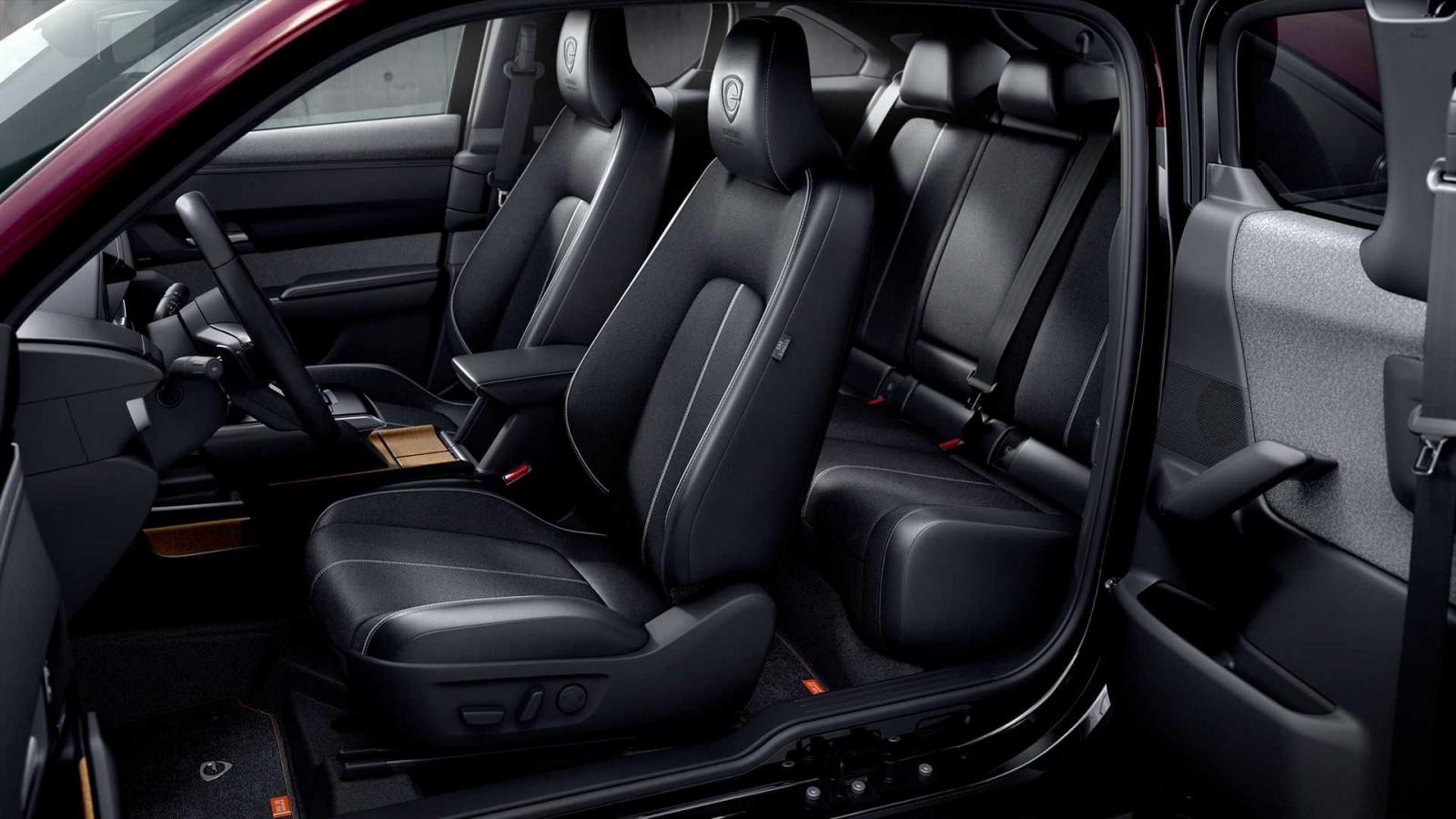 Πρεμιέρα για το Mazda MX-30 e-Skyactiv R-EV με wankel μοτέρ!